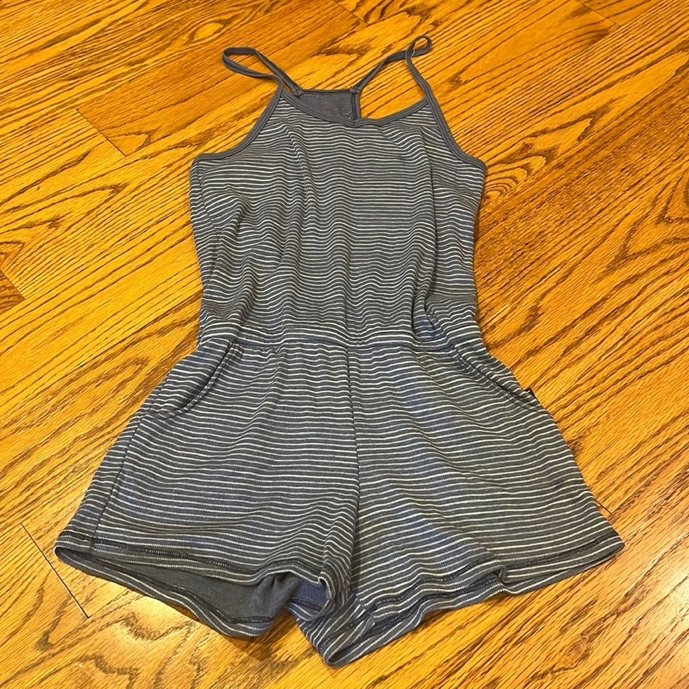 T2 Love Girl’s Blue Striped Romper Size 12